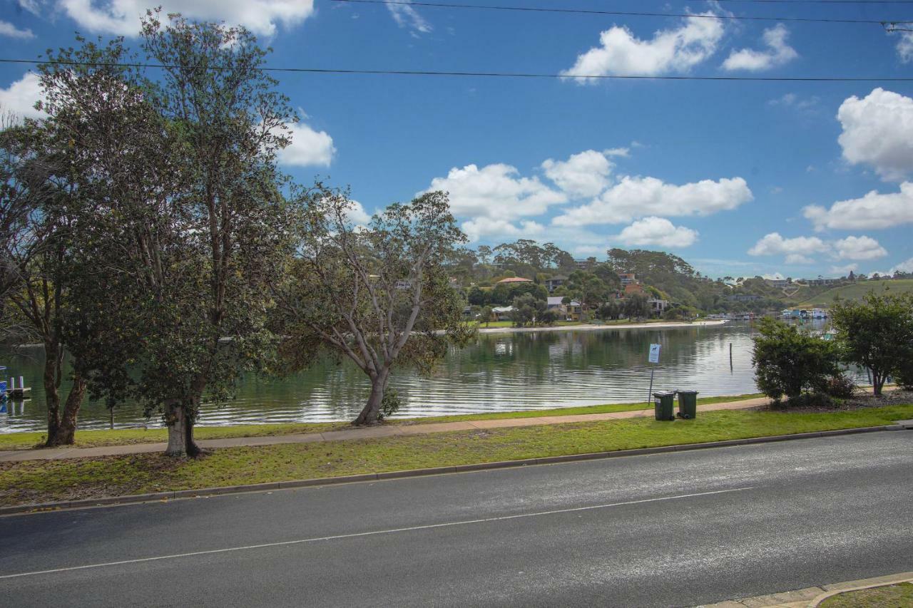 Hybiscus Waterfront Apartments Lakes Entrance Εξωτερικό φωτογραφία