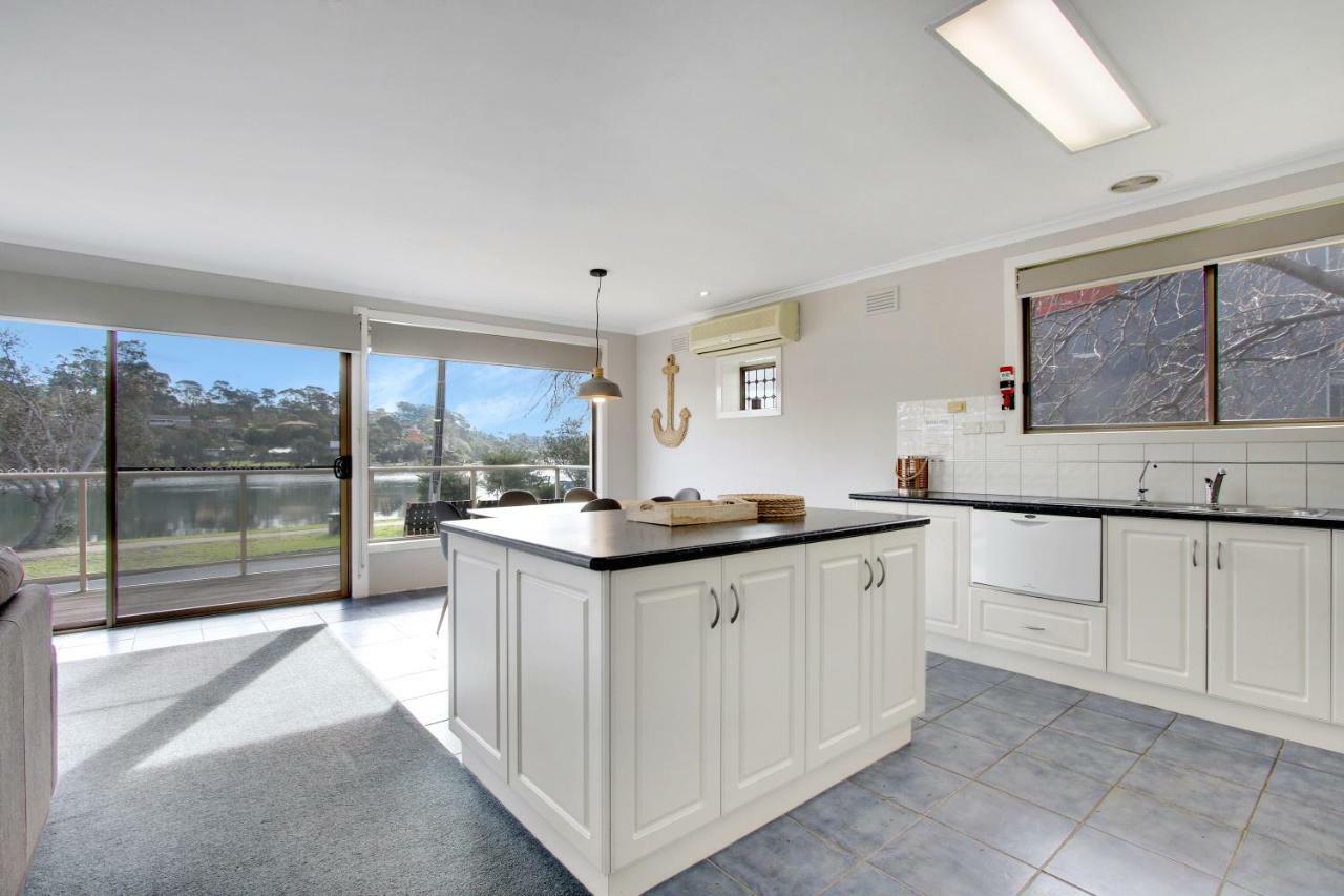 Hybiscus Waterfront Apartments Lakes Entrance Εξωτερικό φωτογραφία